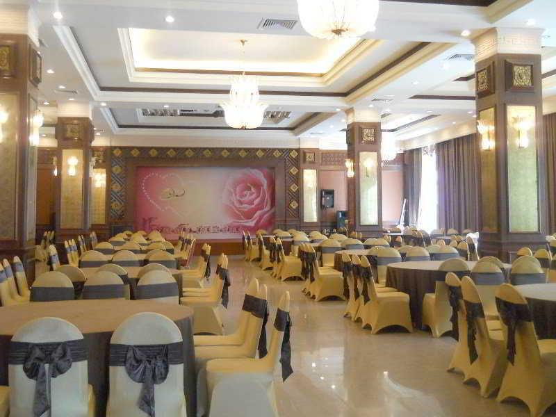 Muong Thanh Holiday Hue Hotel Екстер'єр фото