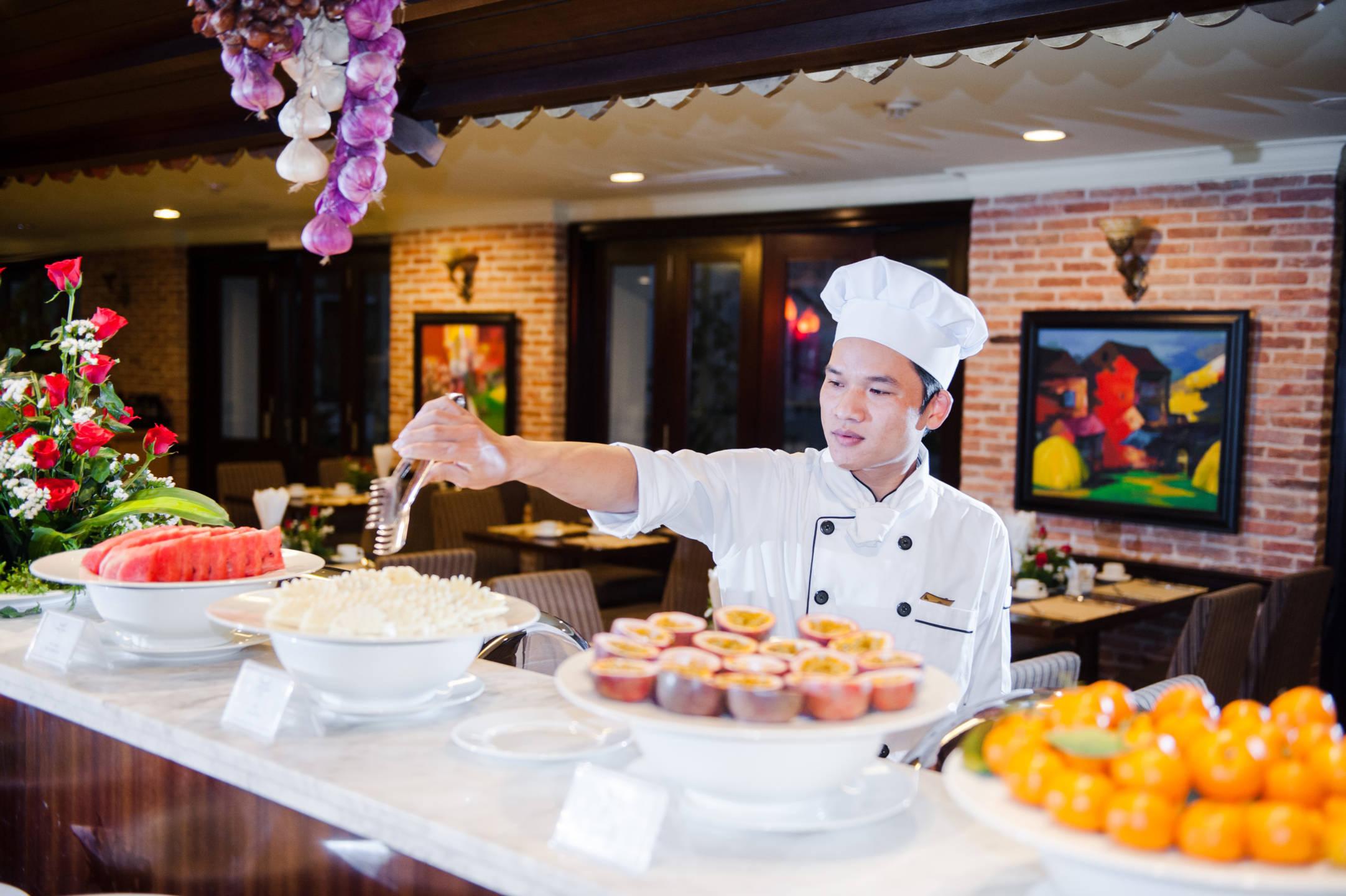 Muong Thanh Holiday Hue Hotel Екстер'єр фото