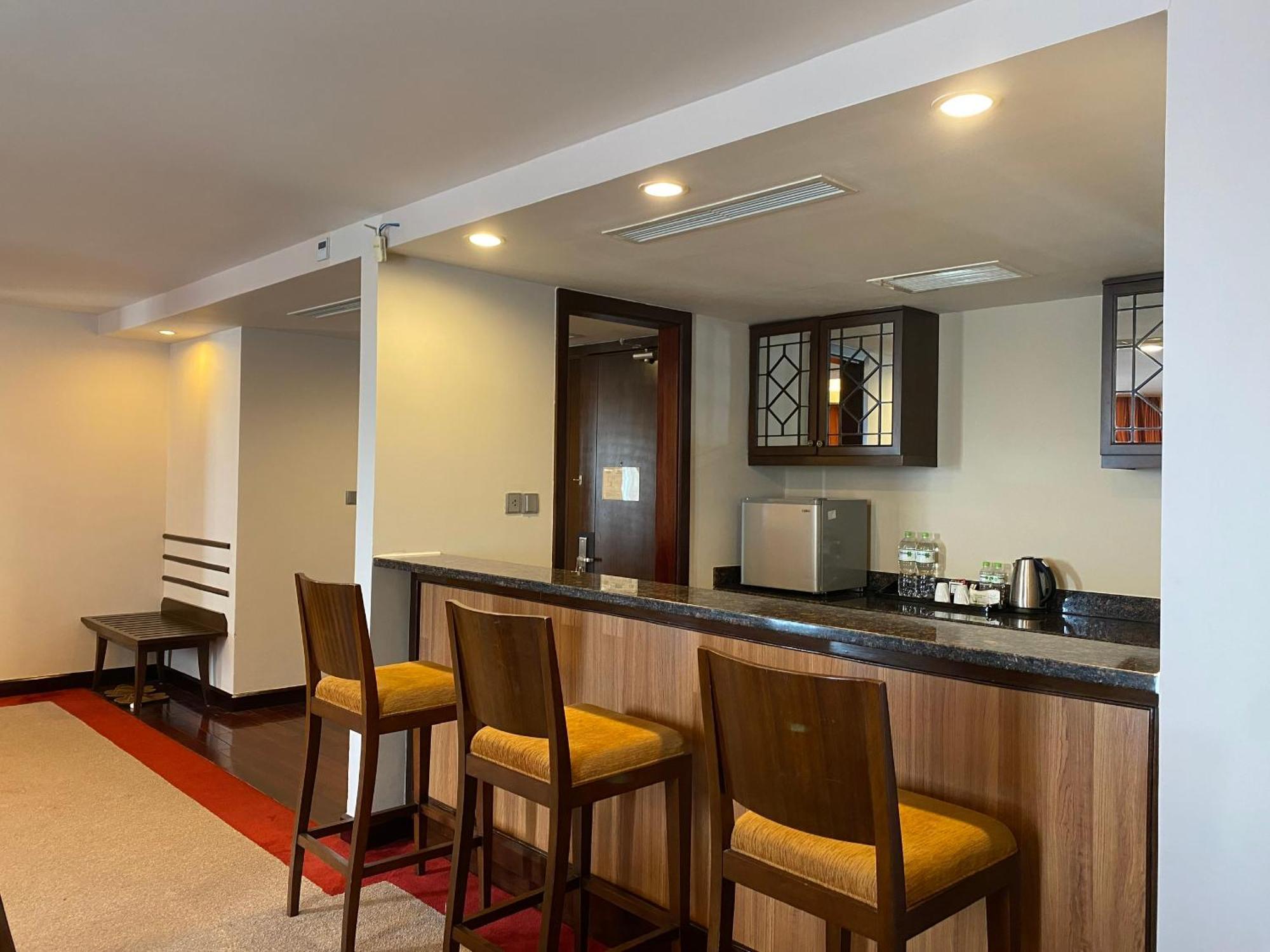Muong Thanh Holiday Hue Hotel Номер фото