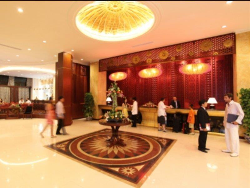 Muong Thanh Holiday Hue Hotel Екстер'єр фото