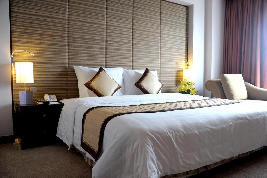 Muong Thanh Holiday Hue Hotel Екстер'єр фото